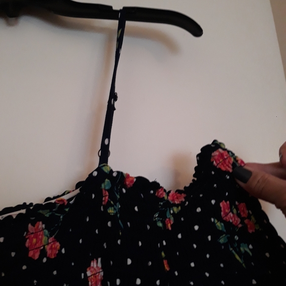 Summer top - Picture 2 of 2